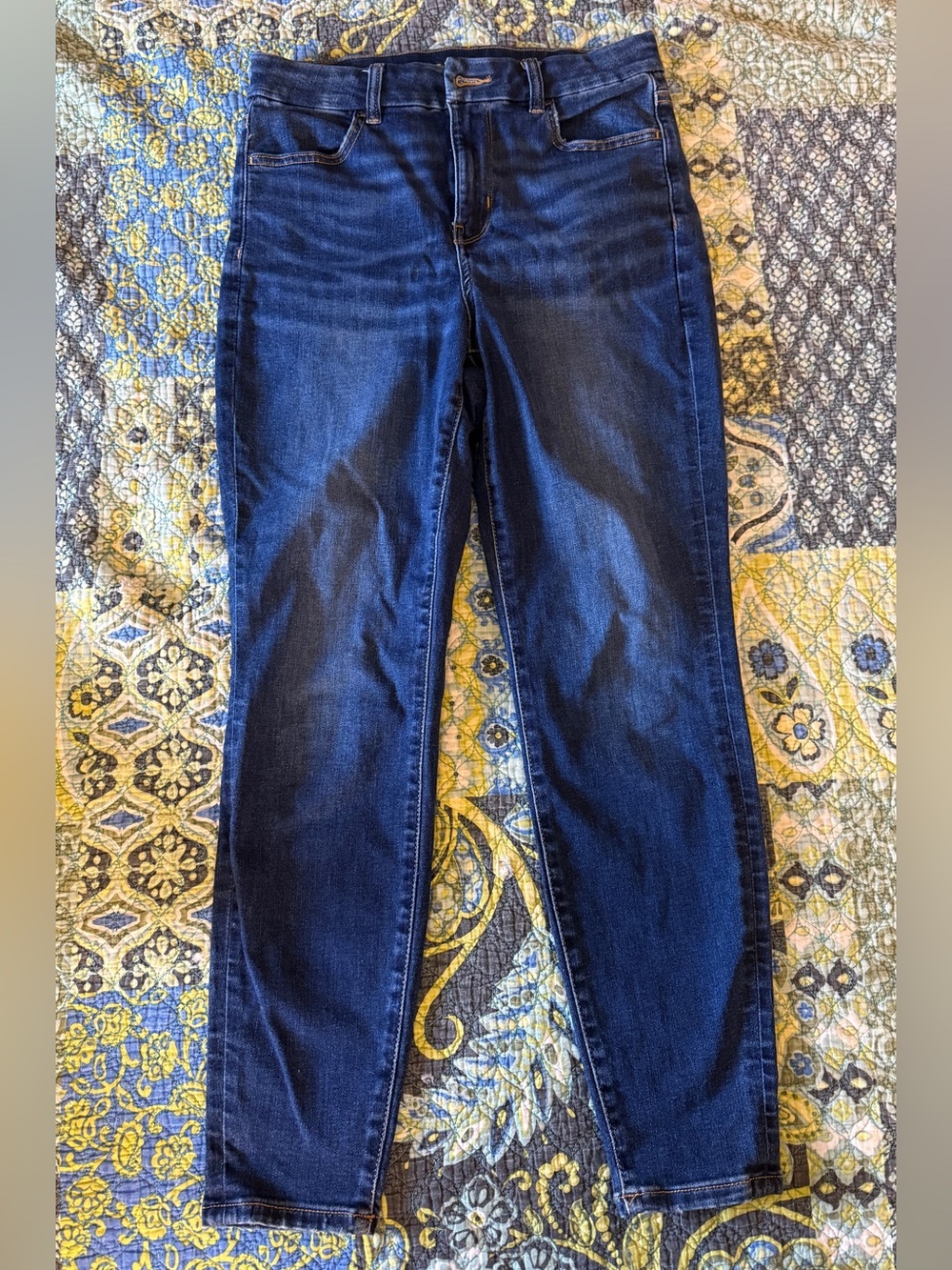 American Eagle Outfitters Curvy Hi-Rise Jegging